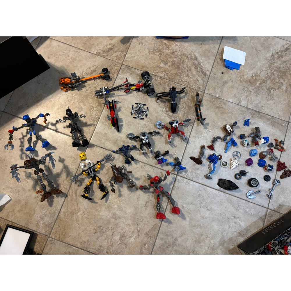 LEGO Bionicle Technic Mixed Lot Rahkshi Toa Figures Vehicles Parts